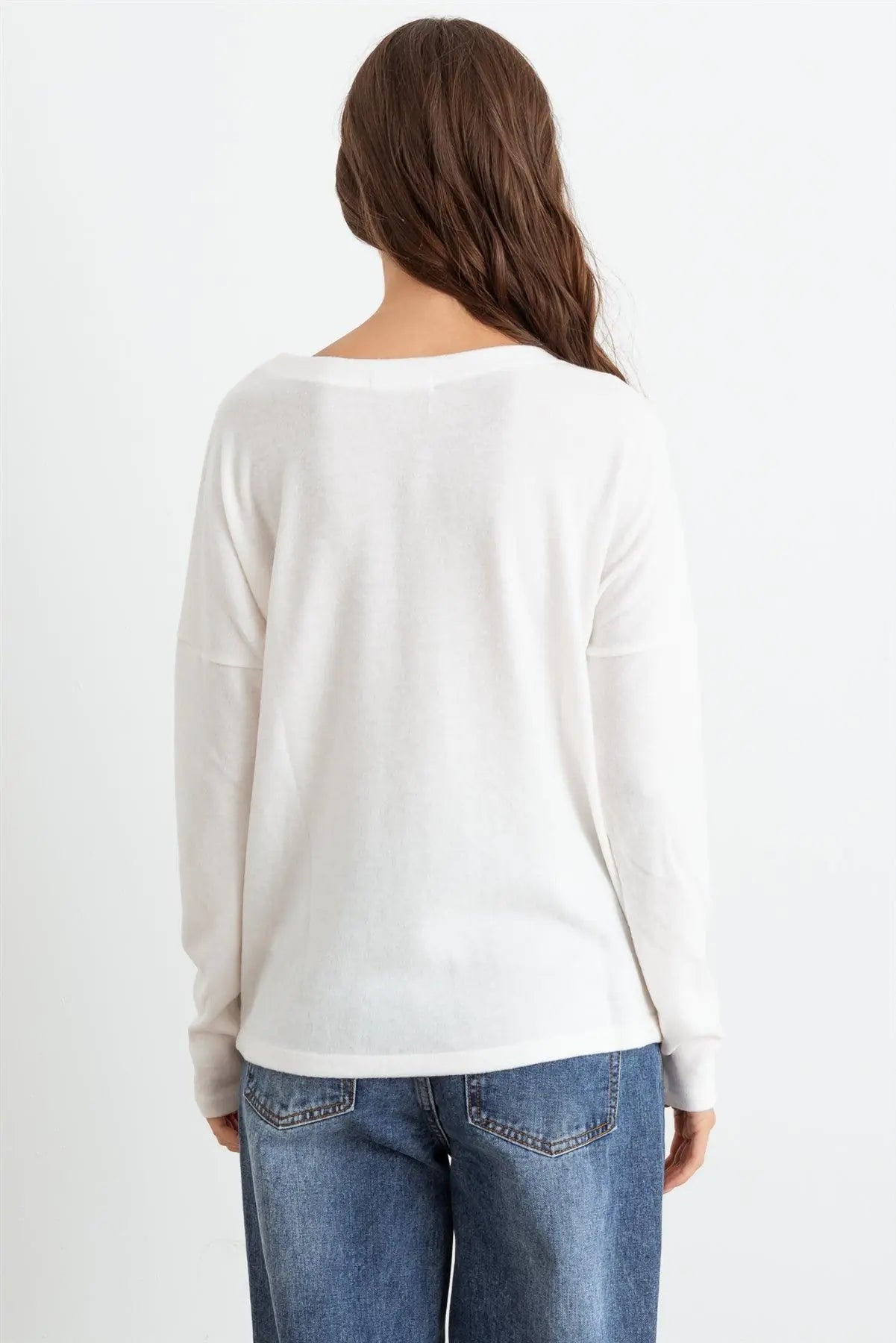 Oversized T-Shirts for Trendy Look -Off-White Long Sleeve Crew Neck Soft To Touch Top