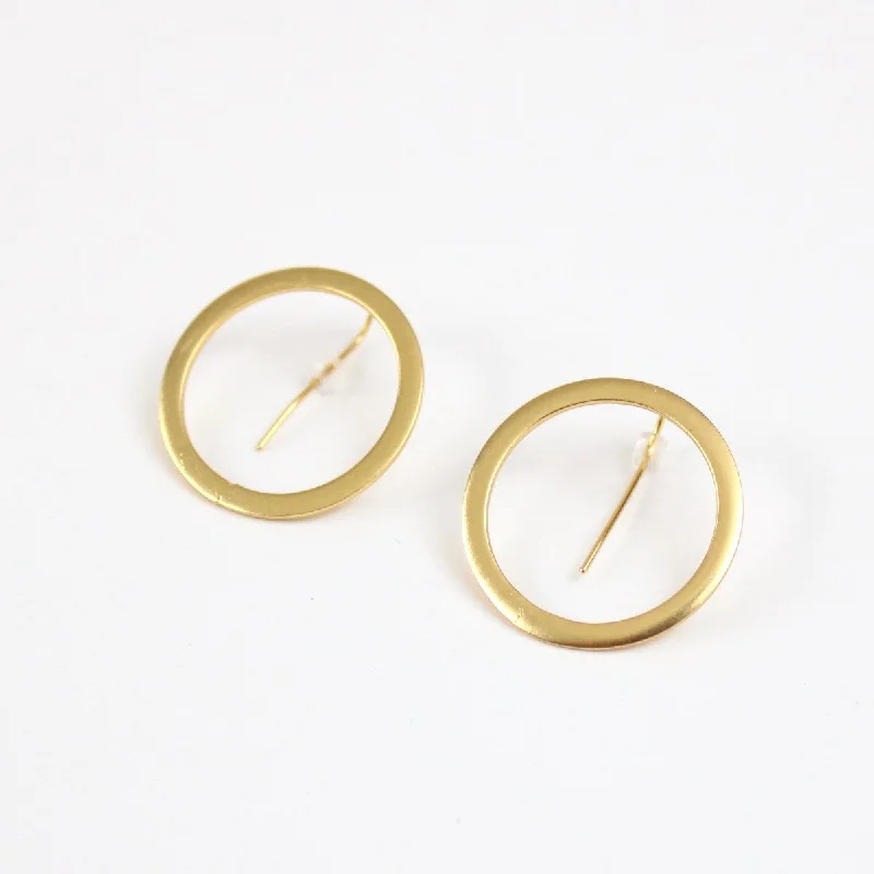 Hoop earrings with luxe velvet finishes for a rich and luxurious touch-Gold Round Lea Earrings