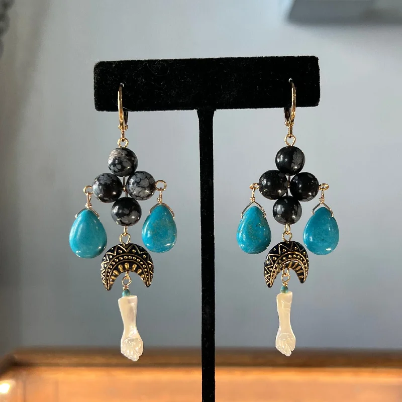 Lightweight hoop earrings for comfortable and all-day wear-Snow Flake Obsidian Earrings