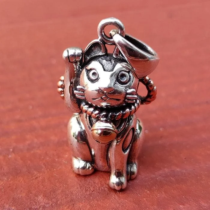 Best necklaces and pendants with silver chains for a sleek, timeless look-Japanese Maneki-Neko Cat Sterling Silver Pendant